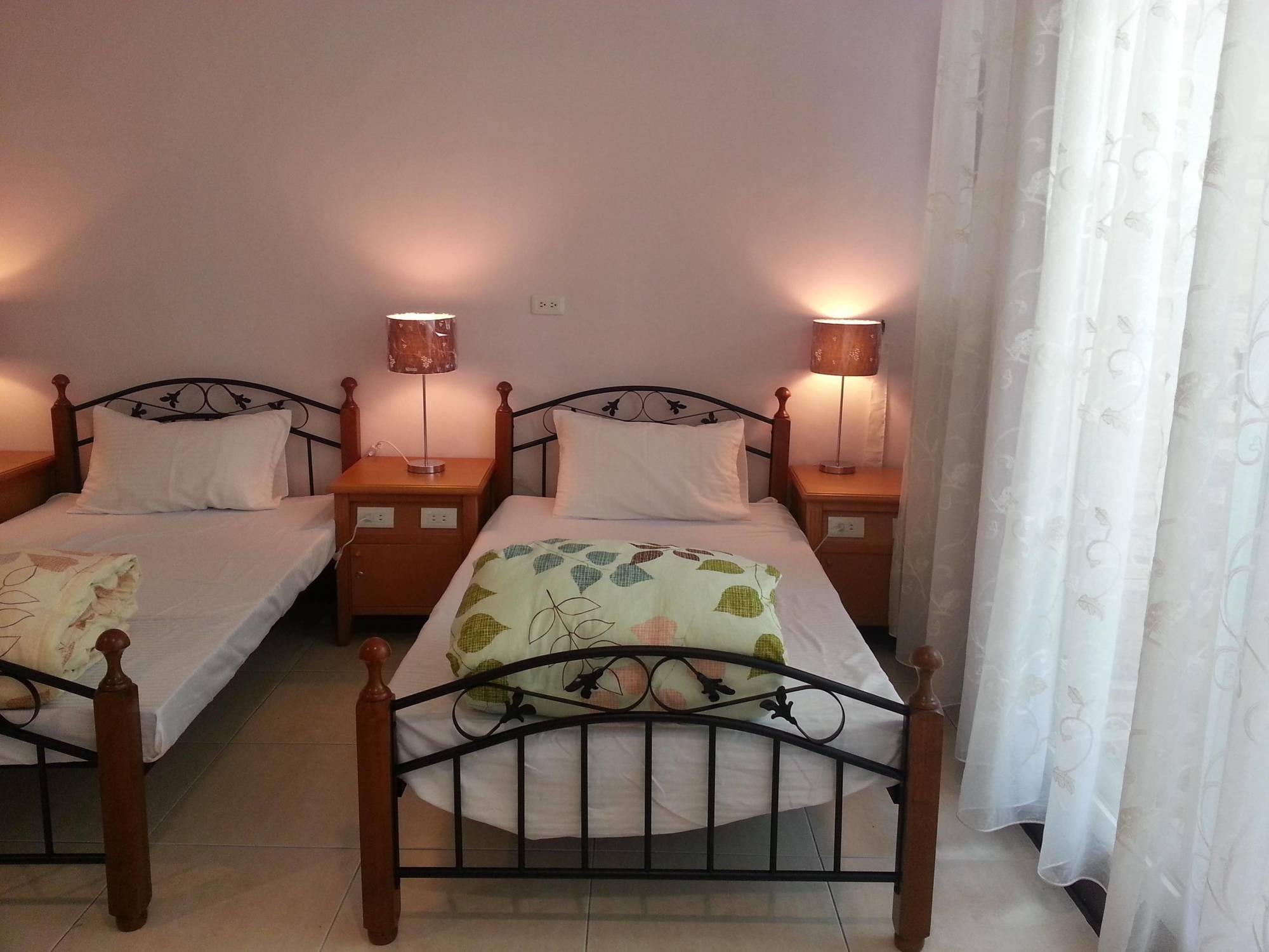 A Good Man Hostel Hualien Extérieur photo